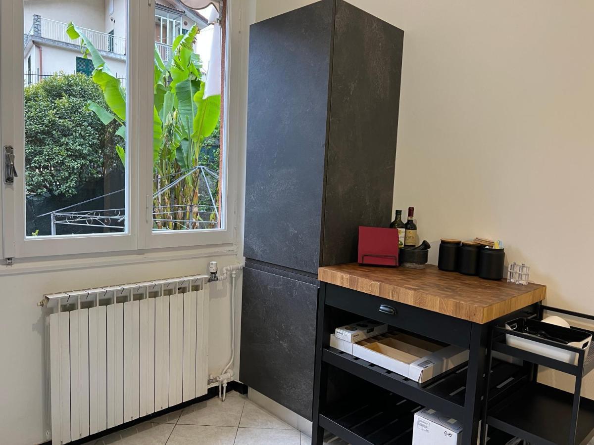 Villa Silvia, Indipendente Con Giardino Privato E Garage Varraze Exterior foto